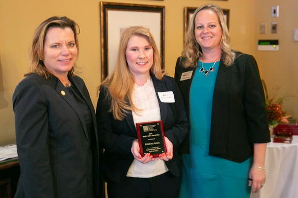 Kristine Jones accepts 2018 Medal of the Samaritan Award